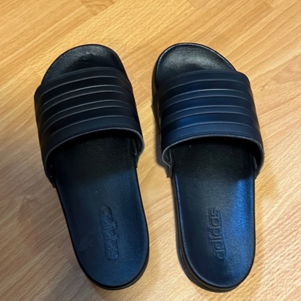 adidas Black Slide Sandals with Ribbed Strap